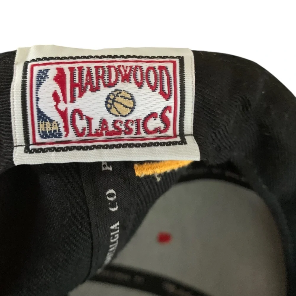 Mitchell & Ness Wool Miami Heat Black and Red Adjustable SnapBack Cap